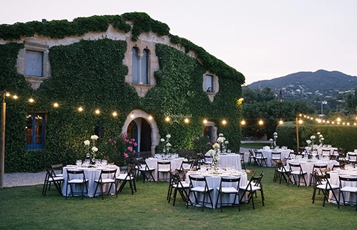 Dinning Tables in the garden of masia can tosca